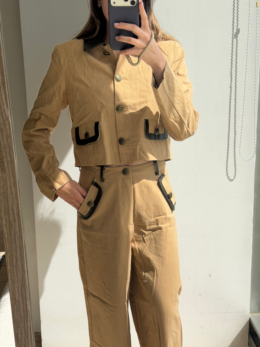 Leo set